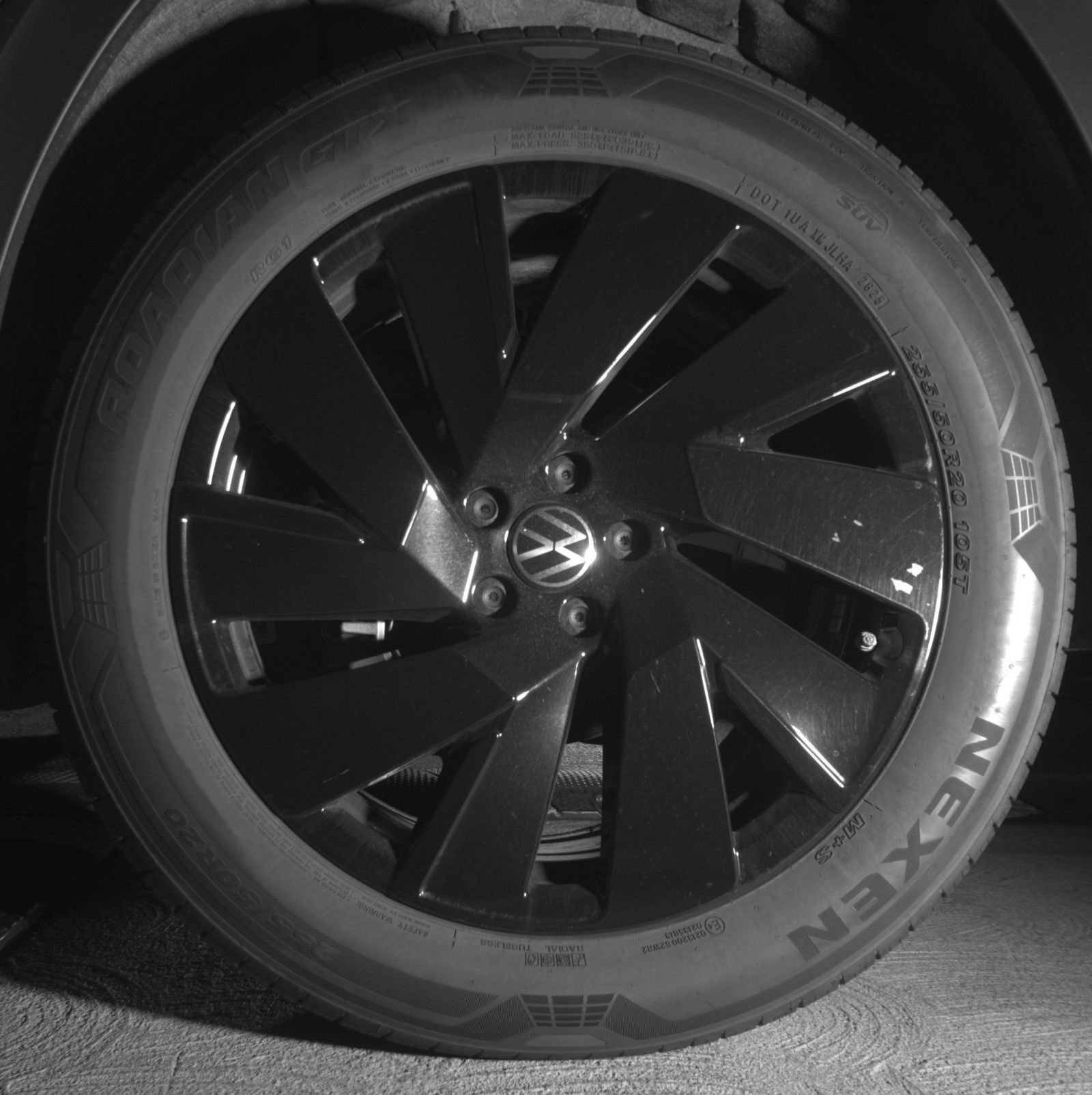 Used 2026 Volkswagen Atlas SE FWD image 14