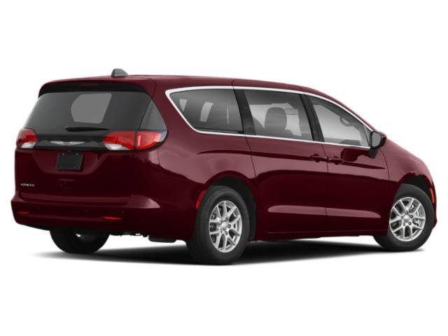 Used 2023 Chrysler Voyager LX image 4