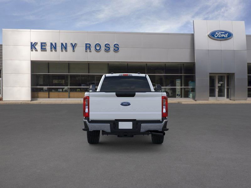 New 2025 Ford F350 XLT w/ FX4 Off-Road Package image 7