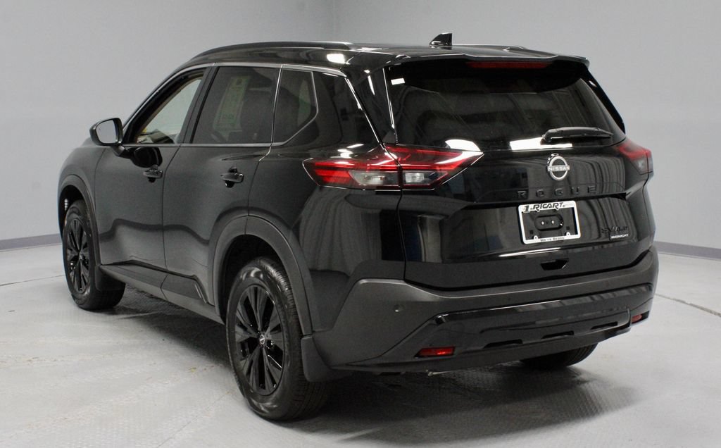 Certified 2023 Nissan Rogue SV w/ SV Premium B Package AWD/4WD image 8