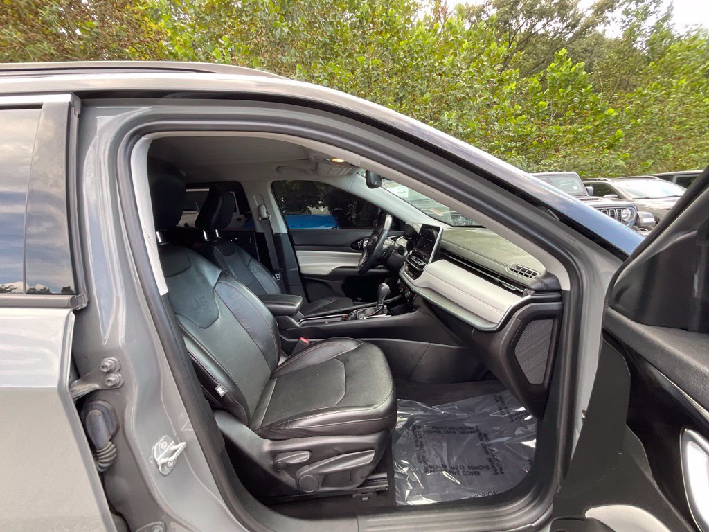 Used 2022 Jeep Compass Limited w/ Sun and Sound Group AWD/4WD image 22