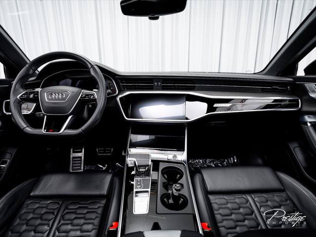Used 2022 Audi RS 6 AWD/4WD image 31