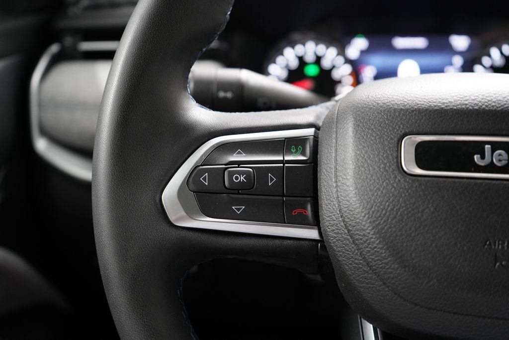 Used 2022 Jeep Compass Latitude AWD/4WD image 14