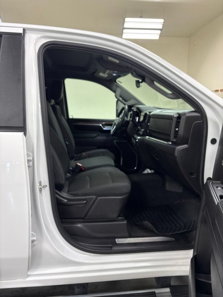 Used 2025 Chevrolet Silverado 2500 LT w/ Convenience Package AWD/4WD image 20