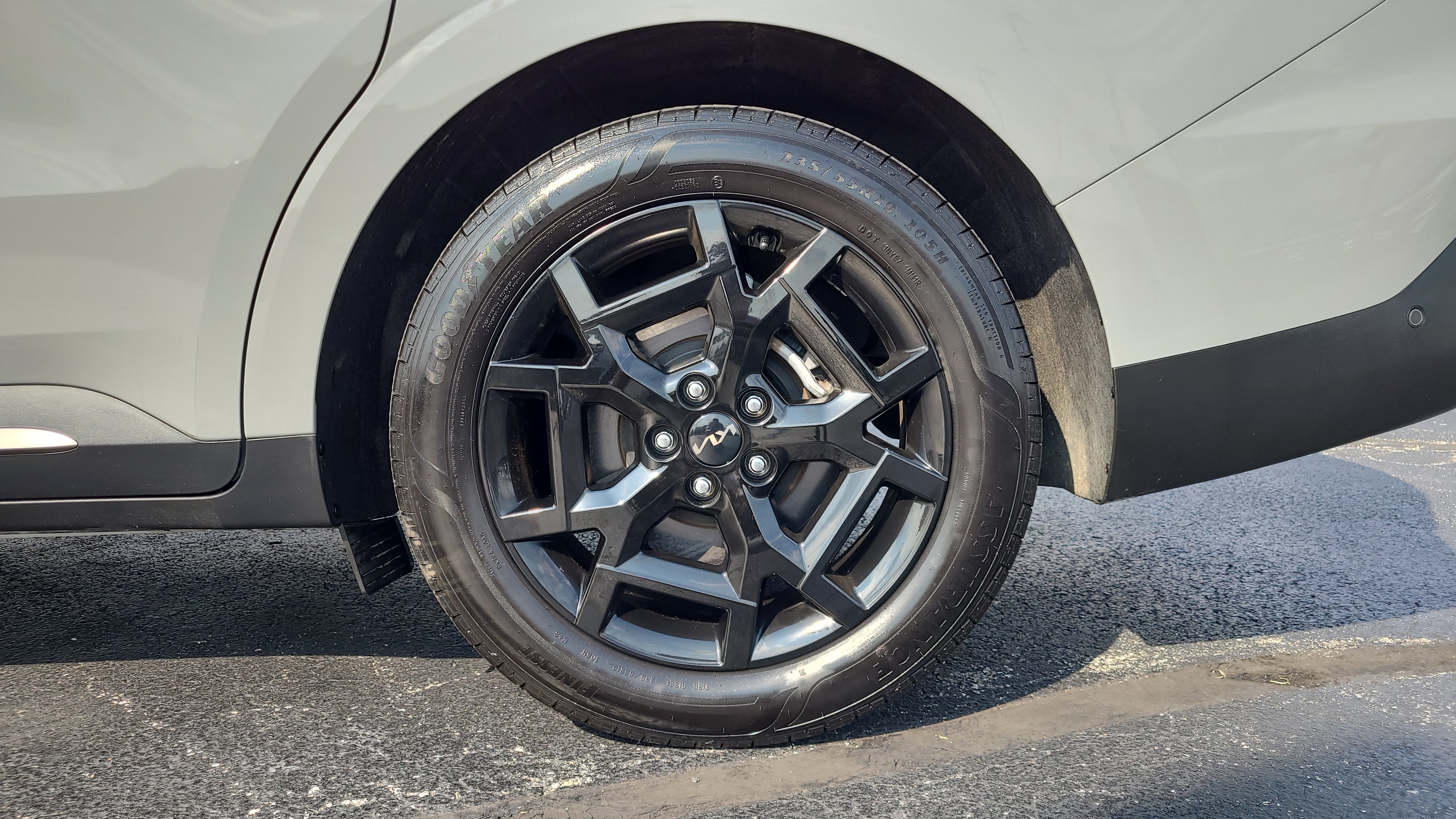 Used 2025 Kia Carnival SX Prestige FWD image 11