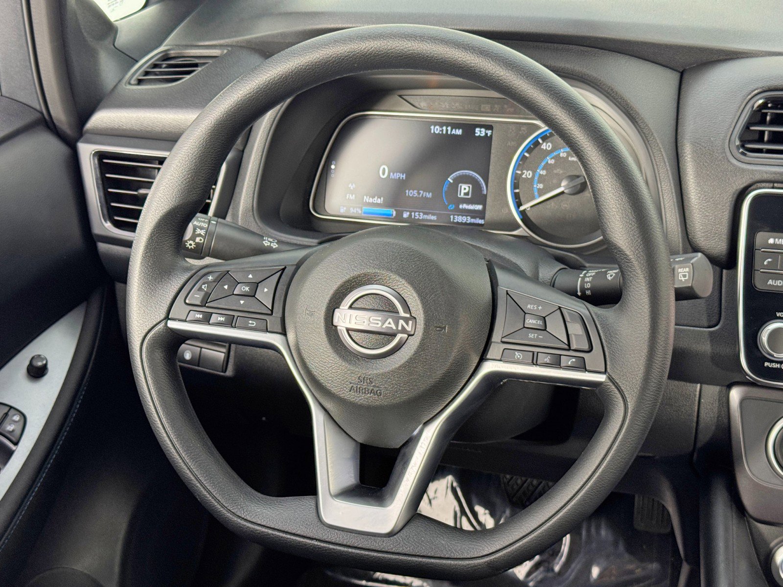 Used 2025 Nissan Leaf S image 18