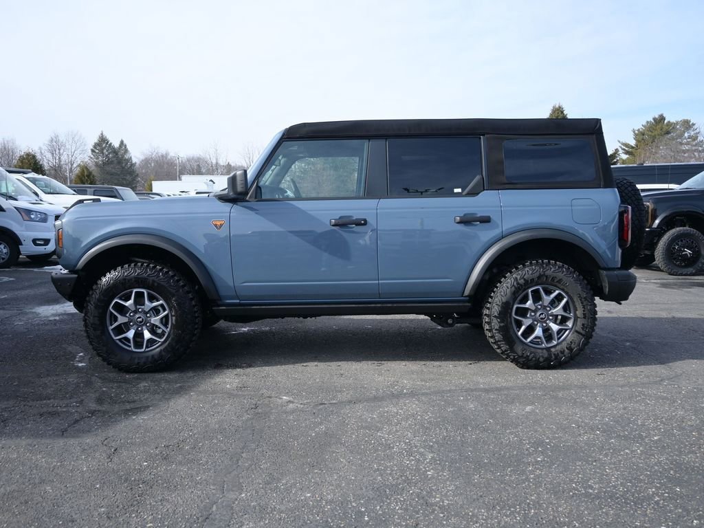 New 2025 Ford Bronco Badlands image 7