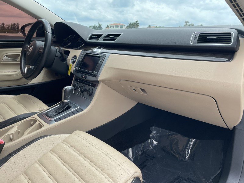 Used 2017 Volkswagen CC Sport FWD image 8