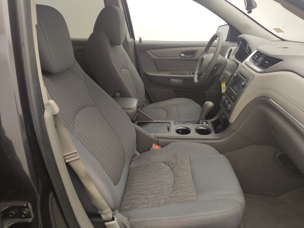 Used 2015 Chevrolet Traverse LS FWD image 21