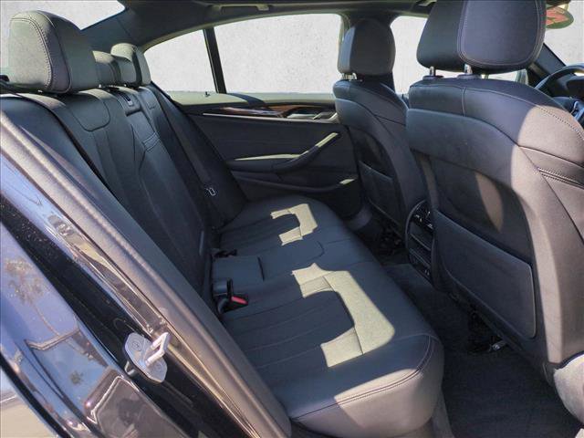 Used 2022 BMW 530e w/ Convenience Package RWD image 21