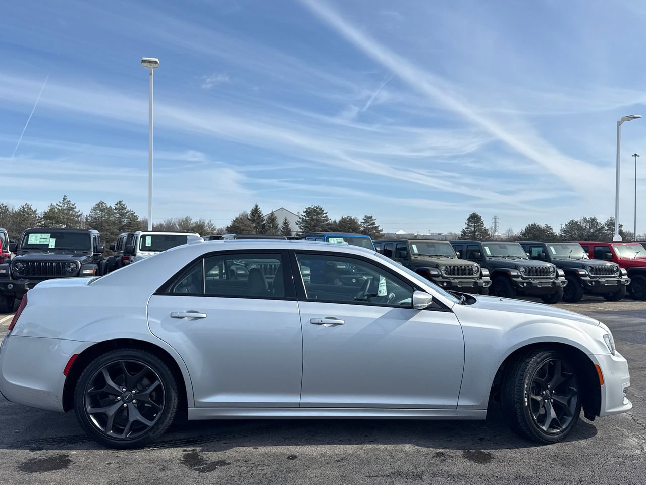 Used 2023 Chrysler 300 Touring L w/ Popular Equipment Group video 2