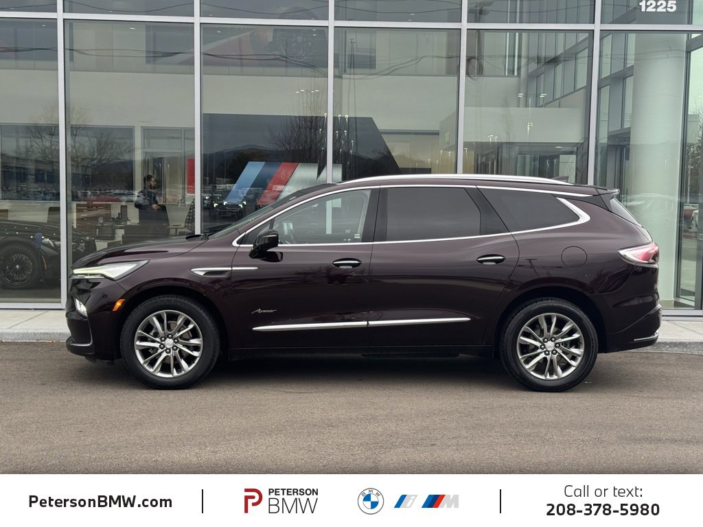 Used 2022 Buick Enclave Avenir w/ Avenir Technology Package image 3