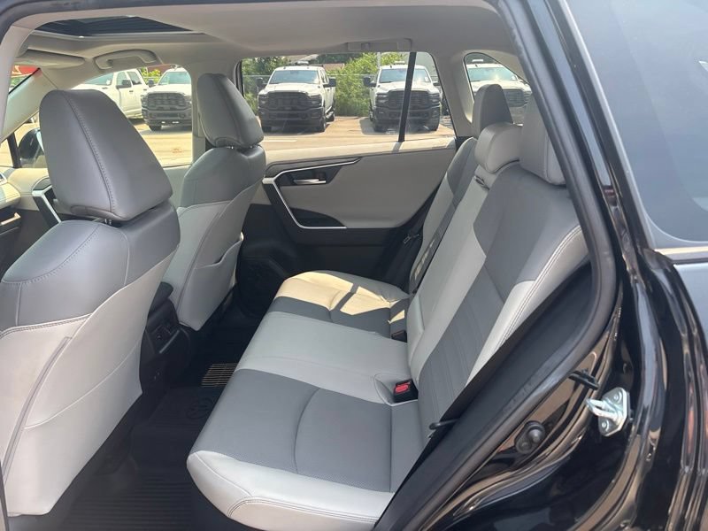 Used 2020 Toyota RAV4 Limited w/ Limited Grade Weather Package AWD/4WD image 16