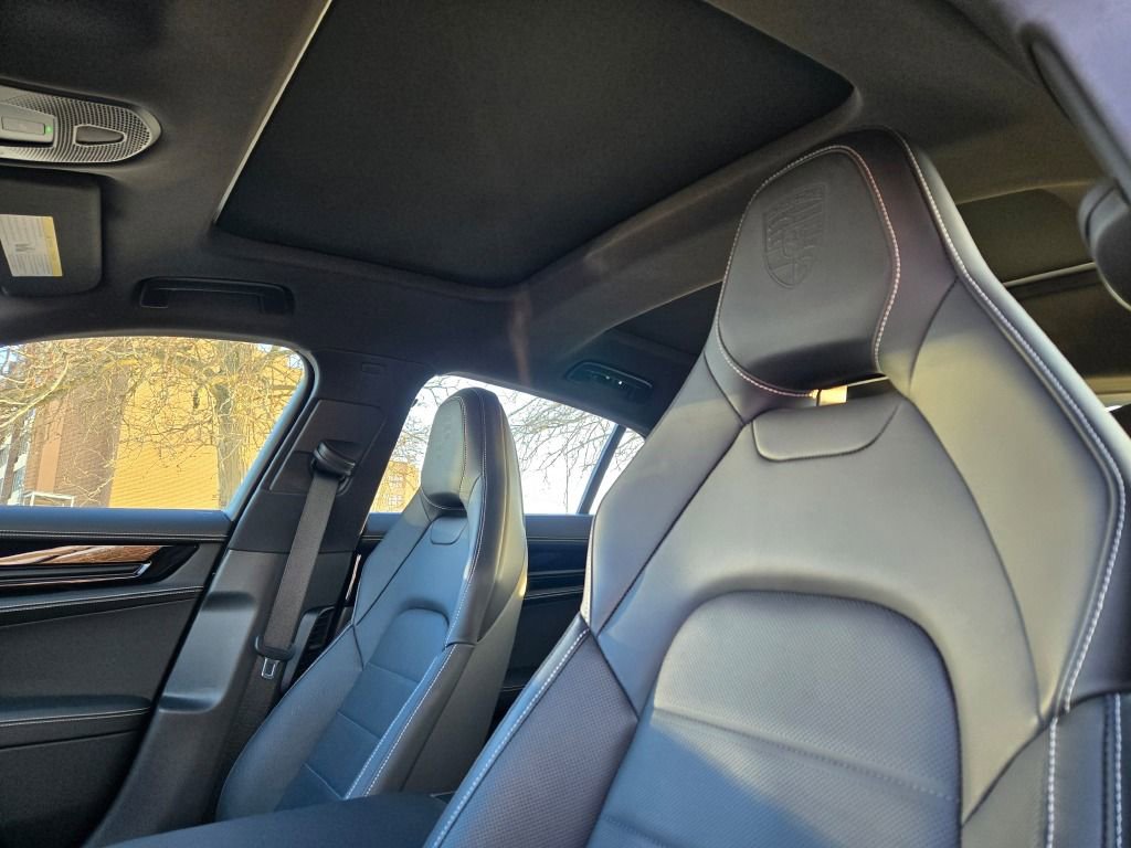 Used 2025 Porsche Panamera 4 image 22