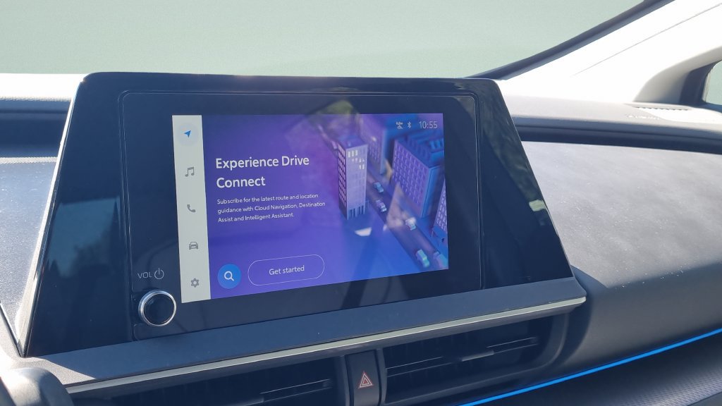 Used 2024 Toyota Prius XLE FWD image 22