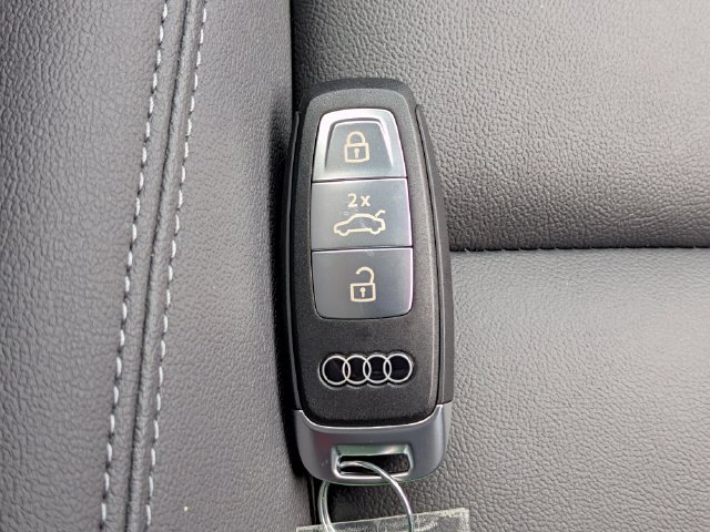 New 2026 Audi Q3 quattro 2.0T AWD/4WD image 31