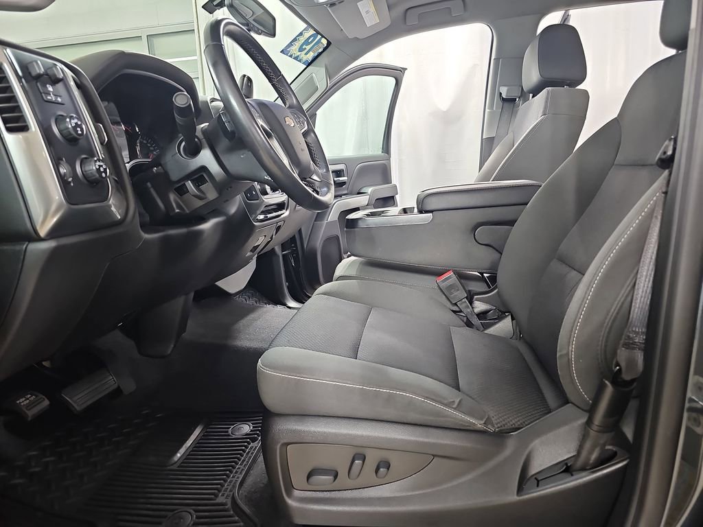 Used 2019 Chevrolet Silverado 1500 LT w/ All Star Edition AWD/4WD image 18