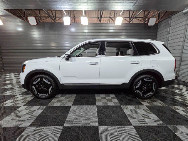 Used 2023 Kia Telluride S w/ S Sunroof Package image 8