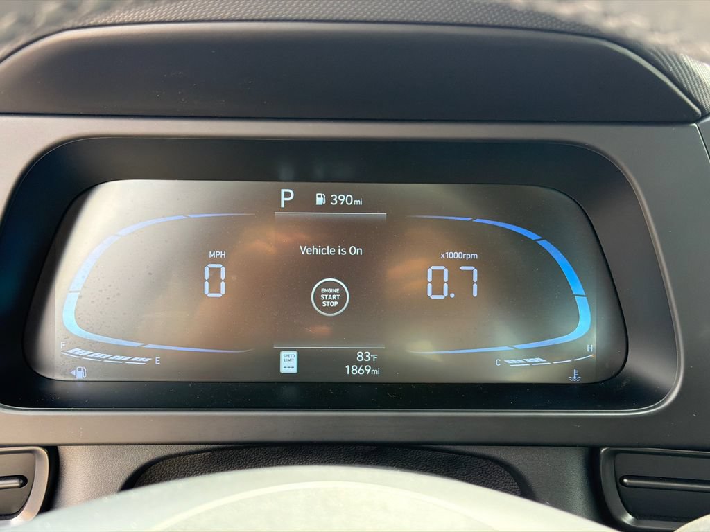 Certified 2025 Hyundai Elantra Sport FWD image 26