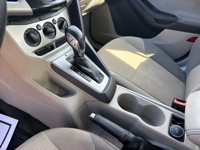 Used 2014 Ford Focus SE FWD image 15