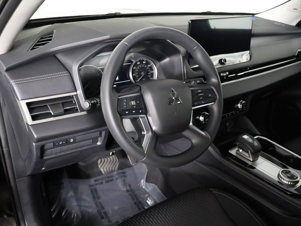 New 2026 Mitsubishi Outlander ES AWD/4WD image 25