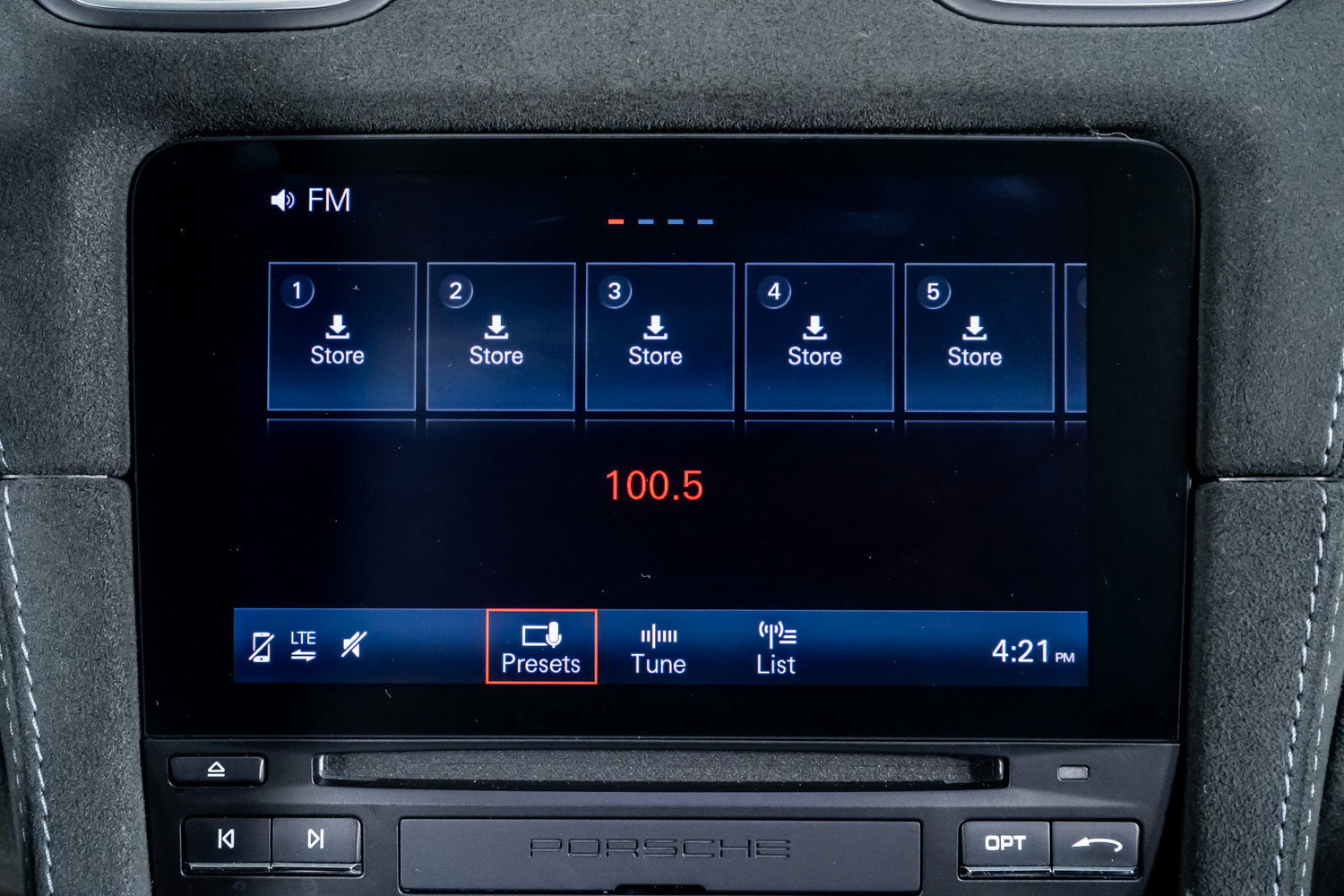 Used 2023 Porsche 718 Cayman GT4 RS w/ Weissach Package image 39