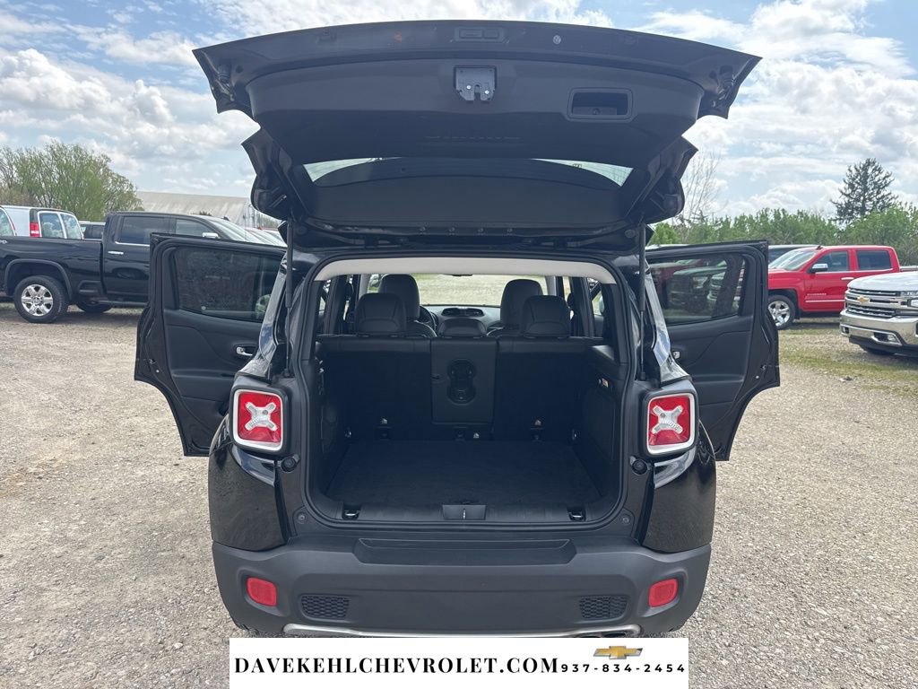 Used 2017 Jeep Renegade Limited image 12