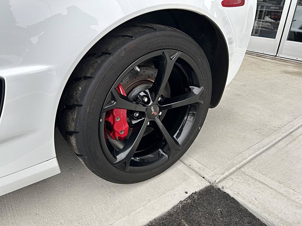 Used 2013 Chevrolet Corvette Grand Sport w/ 2LT Preferred Equipment Group RWD image 27