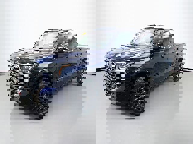 Used 2024 Toyota Tundra Platinum image 3