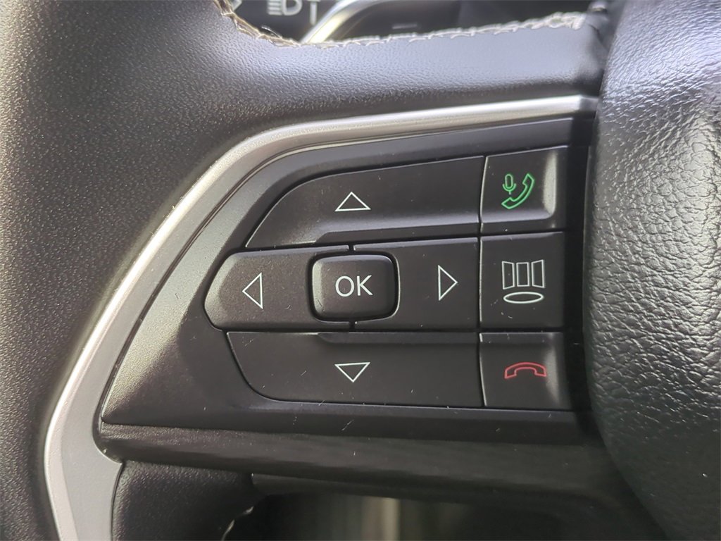 Certified 2023 Jeep Grand Cherokee L Laredo image 25