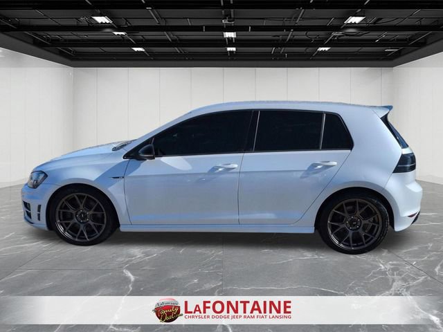 Used 2017 Volkswagen Golf 4-Door image 2
