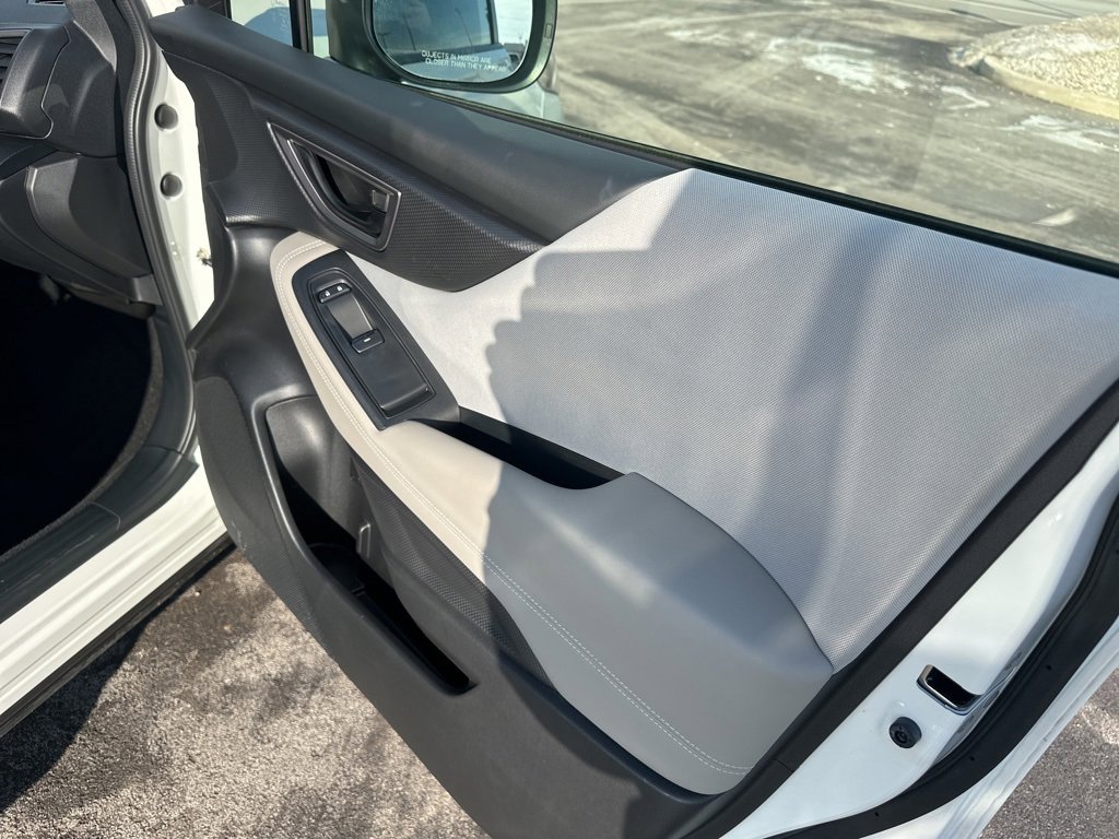 Used 2023 Subaru Forester Base image 8