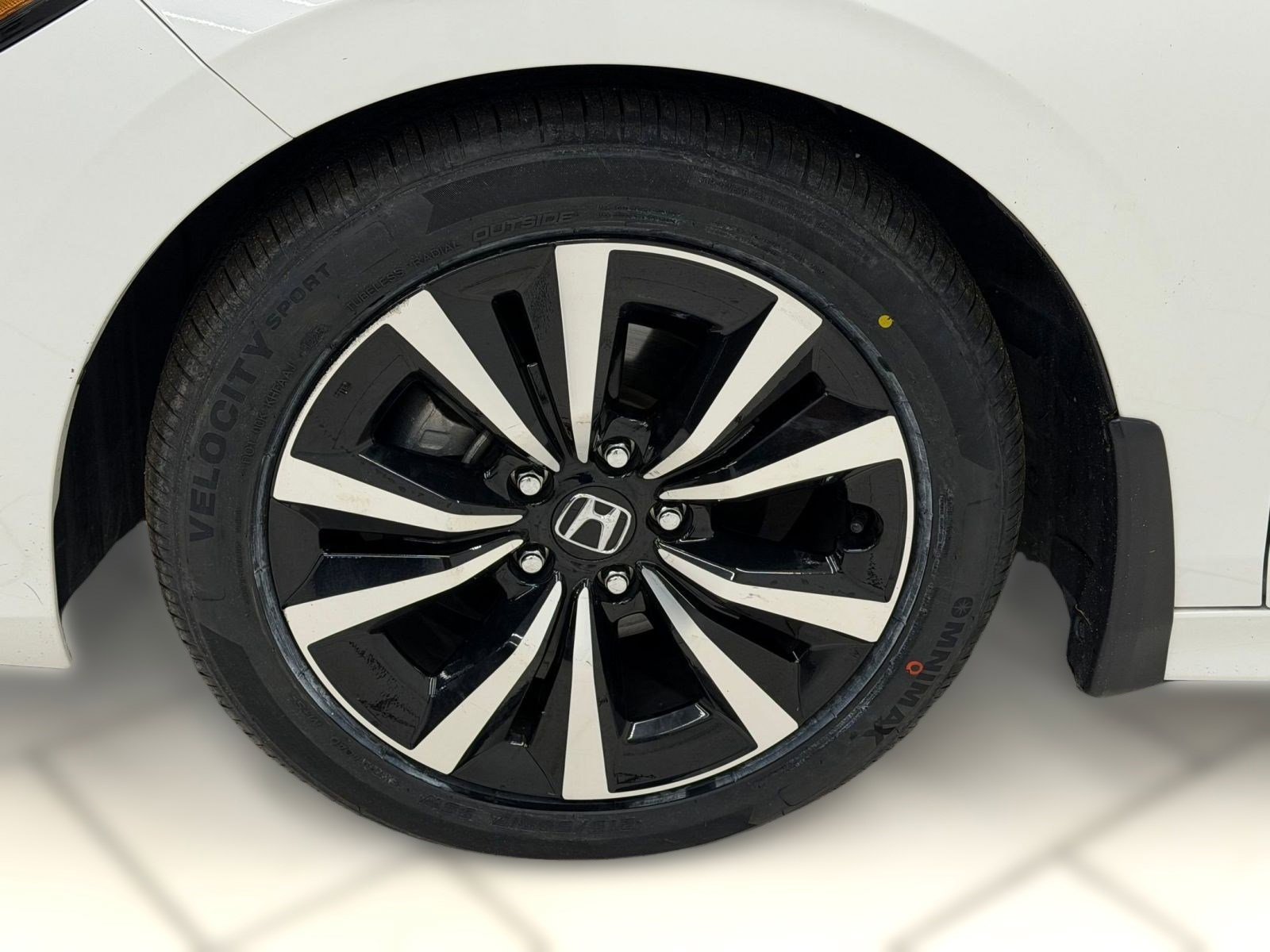 Used 2024 Honda Civic EX image 10