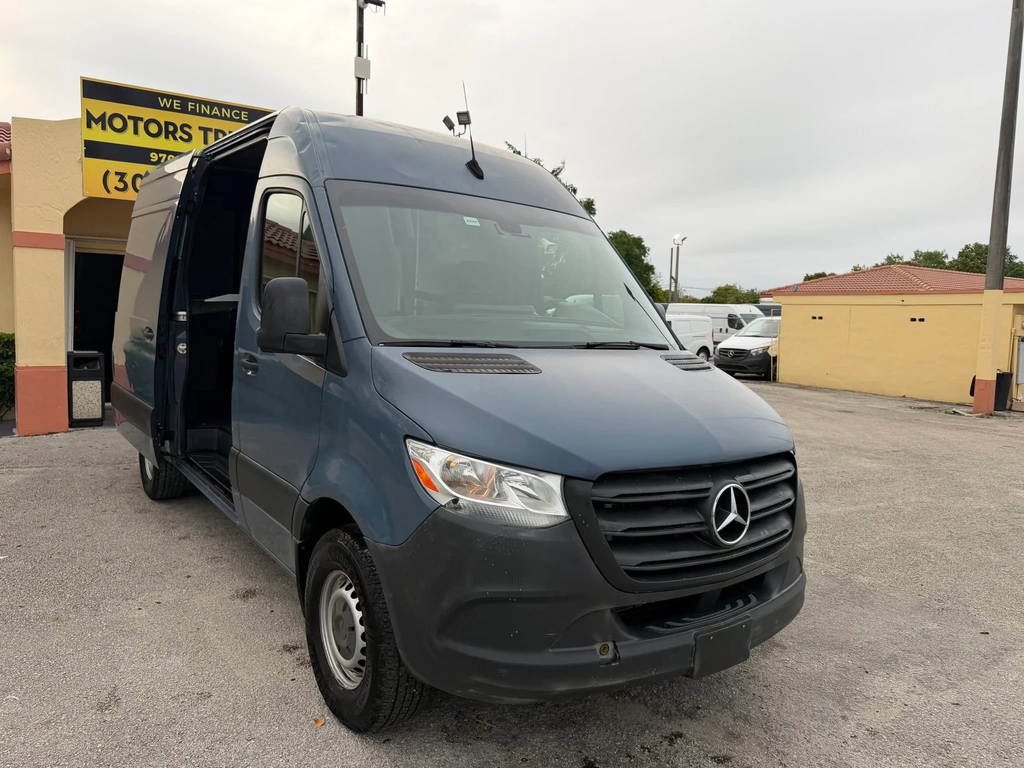 Used 2019 Mercedes-Benz Sprinter 144 image 7