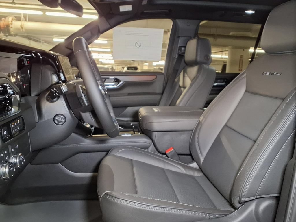New 2026 GMC Yukon Denali AWD/4WD image 15