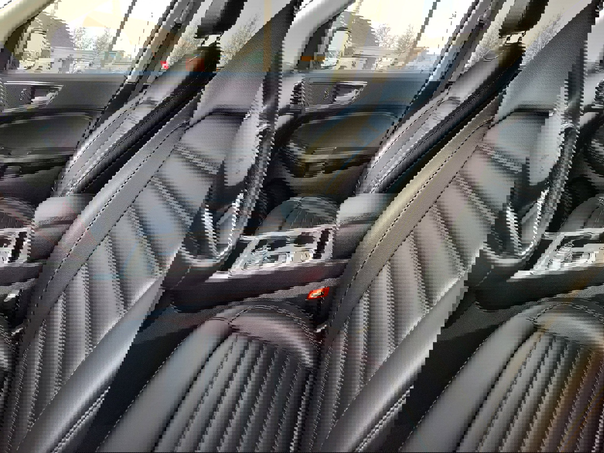 Used 2024 Ford Edge SEL w/ Convenience Package image 20