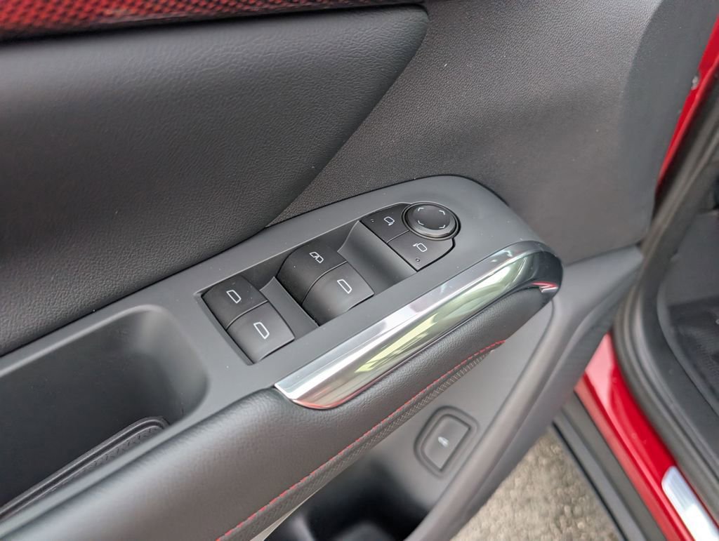 New 2026 Chevrolet Traverse Z71 w/ Driver Confidence Package image 15