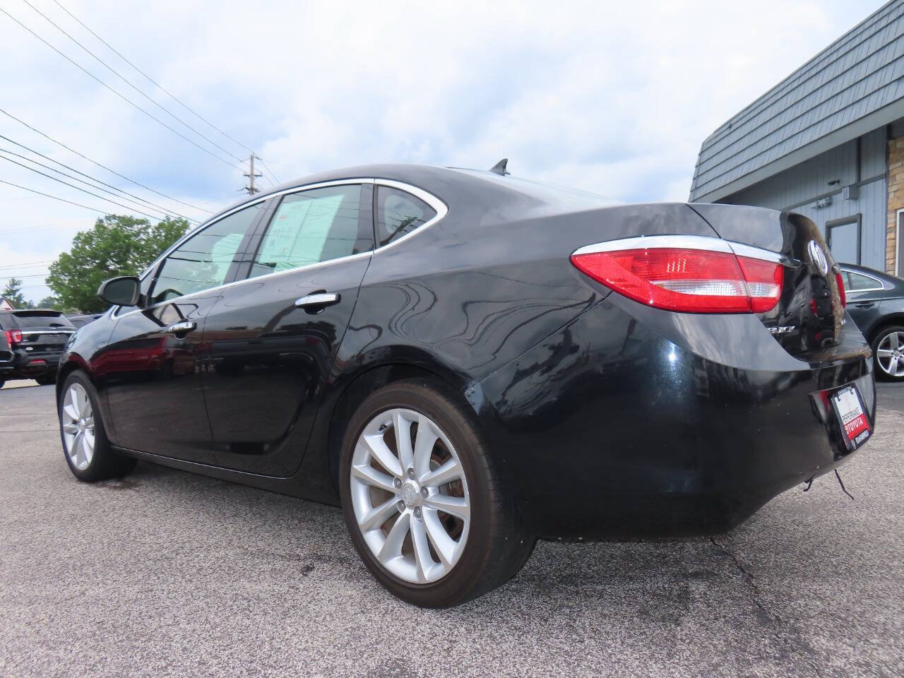 Used 2013 Buick Verano FWD image 26