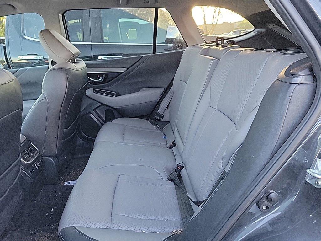 Used 2024 Subaru Outback Limited AWD/4WD image 15