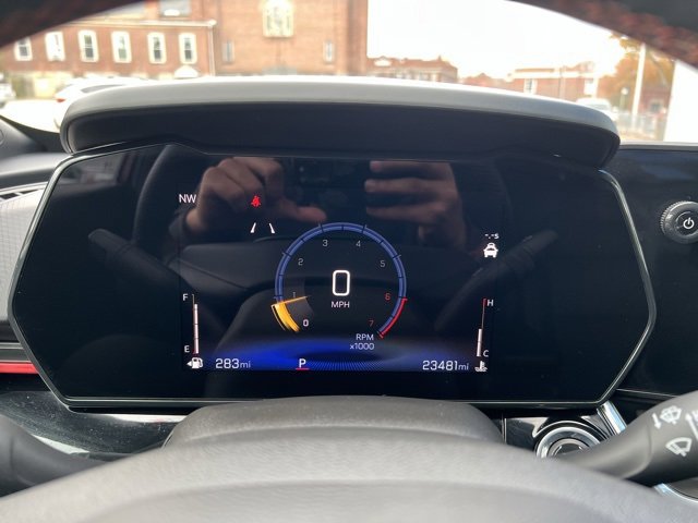 Used 2024 Chevrolet Trax RS image 26