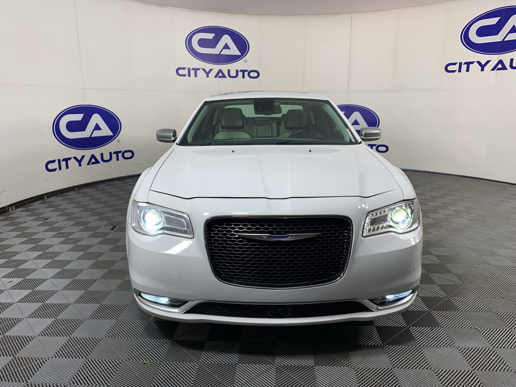 Used 2018 Chrysler 300 C w/ Sun, Sound & Nav Package RWD image 7
