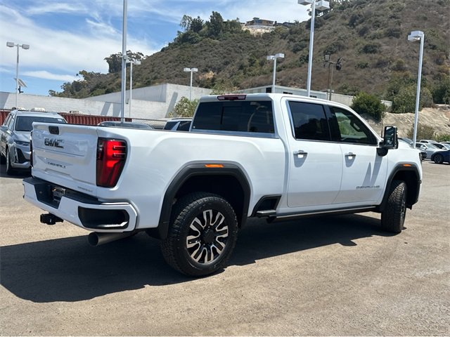 New 2025 GMC Sierra 2500 Denali Ultimate image 11