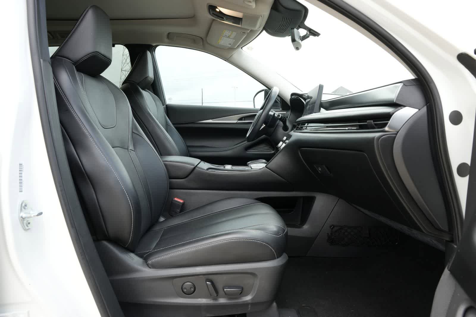 Certified 2023 INFINITI QX60 Luxe w/ Cargo Package FWD image 23