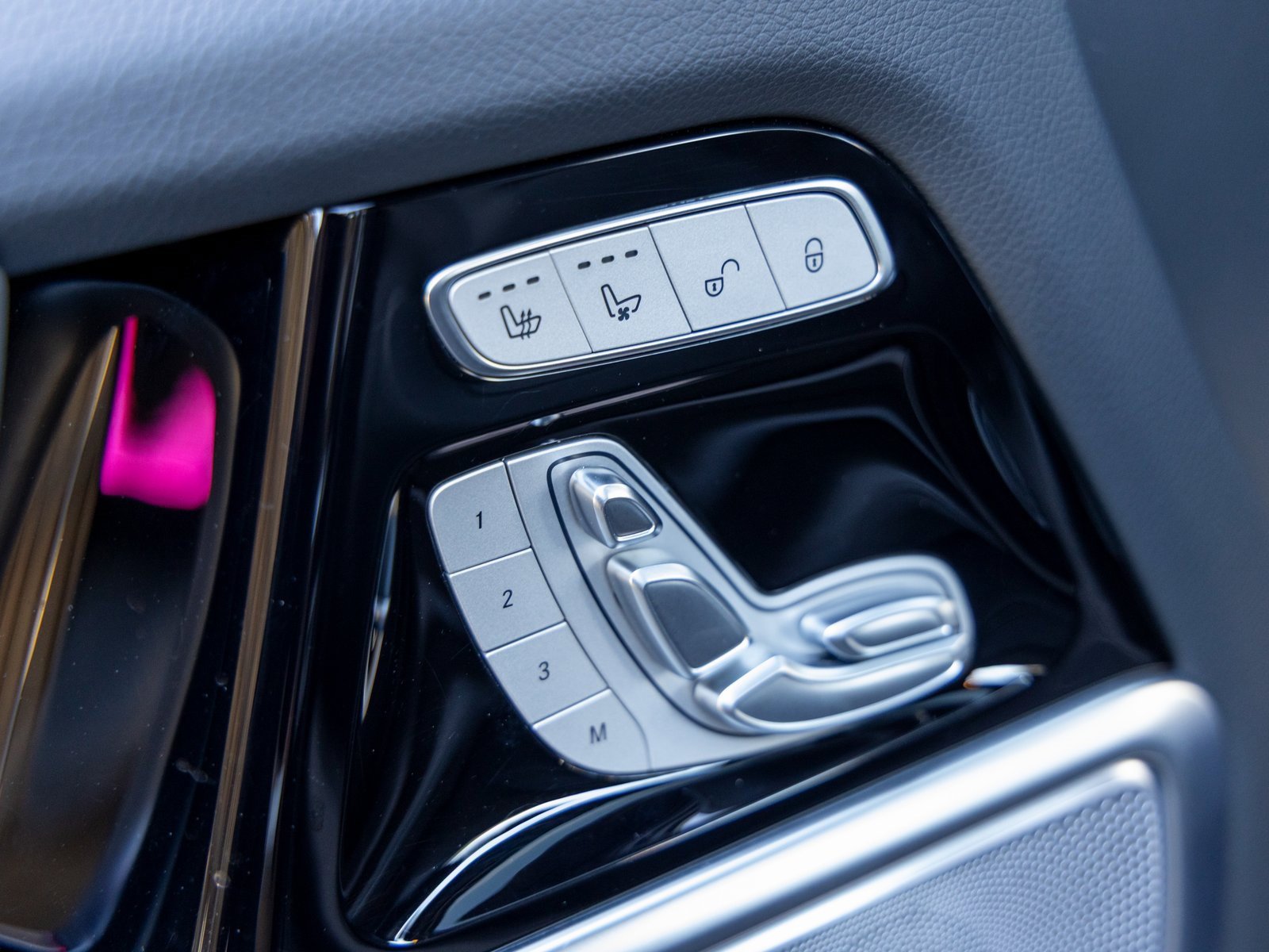 Used 2025 Mercedes-Benz G 63 AMG 4MATIC image 25