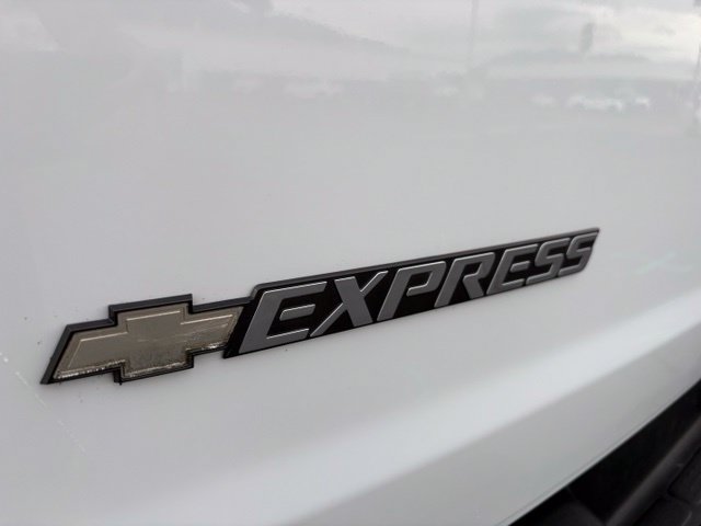 Used 2021 Chevrolet Express 2500 w/ Driver Convenience Package RWD image 7