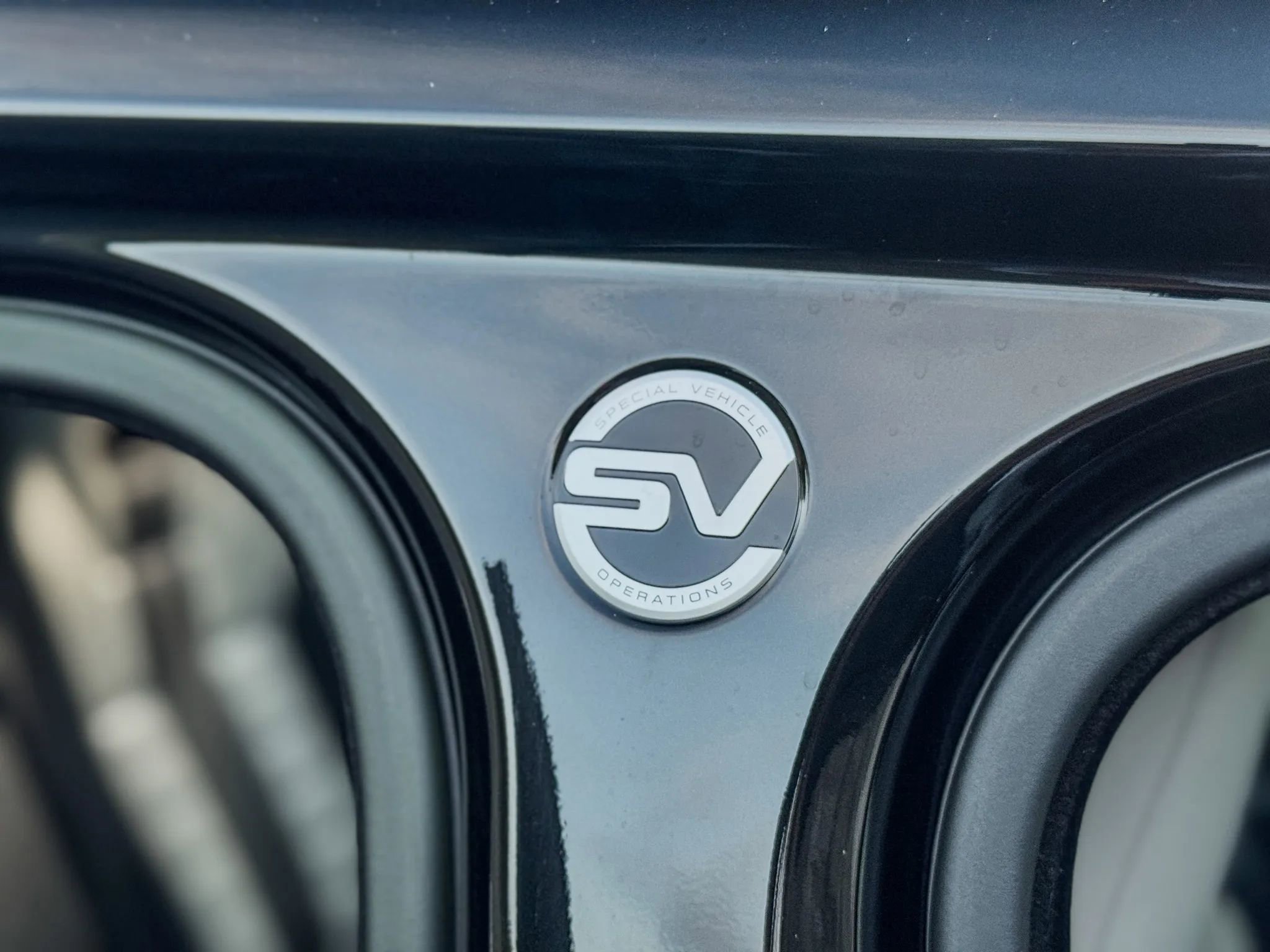 Used 2015 Land Rover Range Rover Sport SVR AWD/4WD image 37