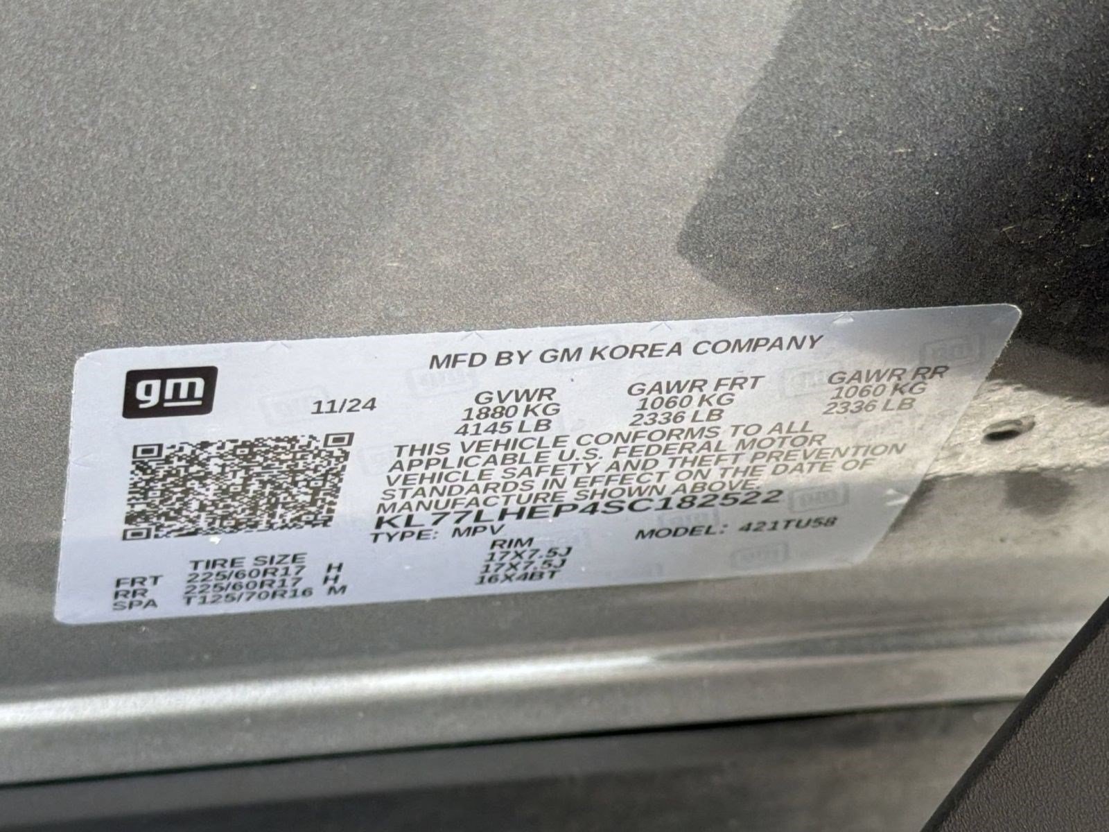 Used 2025 Chevrolet Trax LT FWD image 24