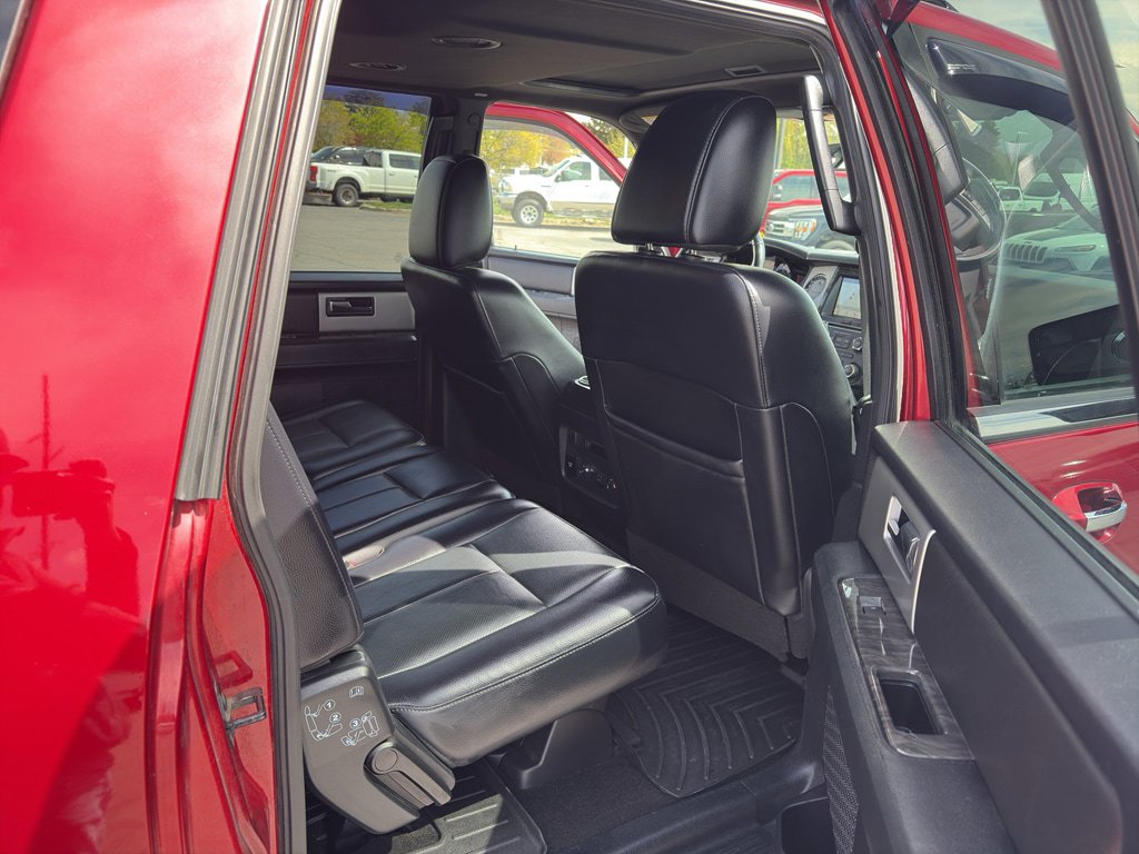 Used 2017 Ford Expedition EL Limited w/ Equipment Group 301A AWD/4WD image 28