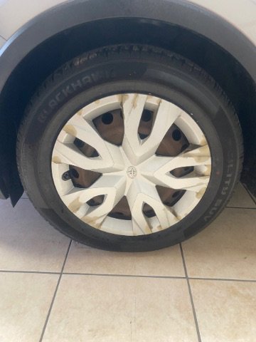 Used 2020 Toyota C-HR LE image 31