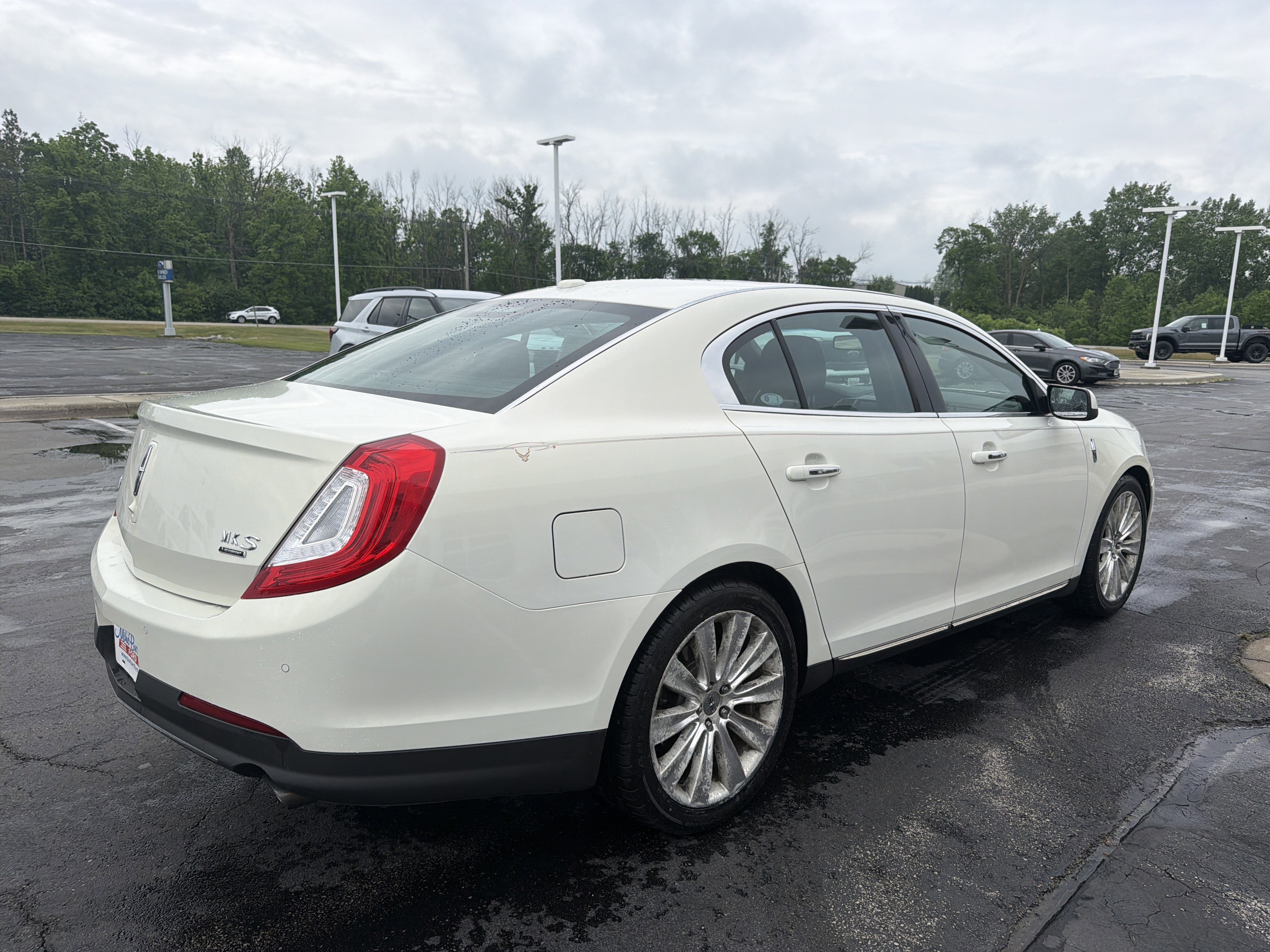 Used 2013 Lincoln MKS AWD image 6